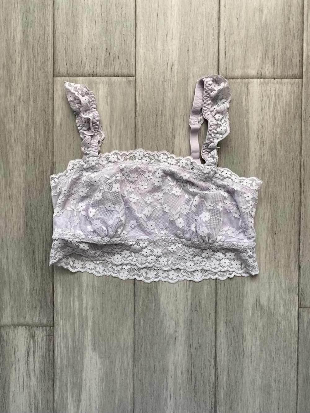 Colsie Lace Floral Bralette Crop Top in Light Lavender Coquette